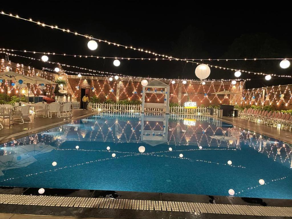Yashmay Villa Club & Resort Gonda Экстерьер фото